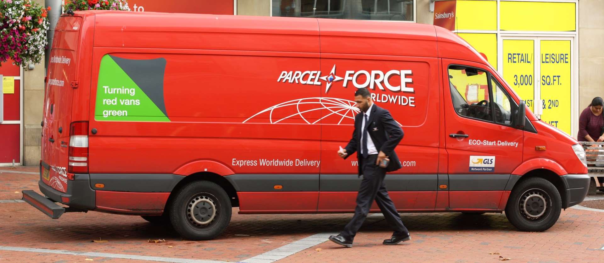 Parcelforce Courier